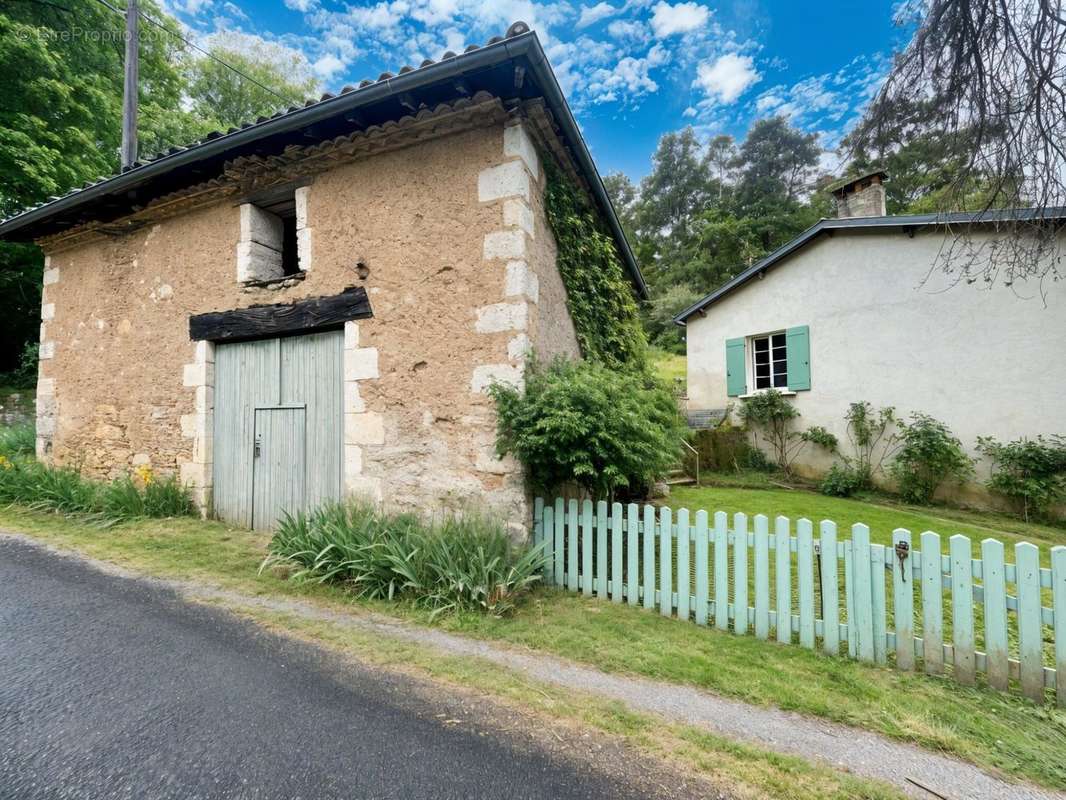 Maison à SAINT-JEAN-DE-COLE