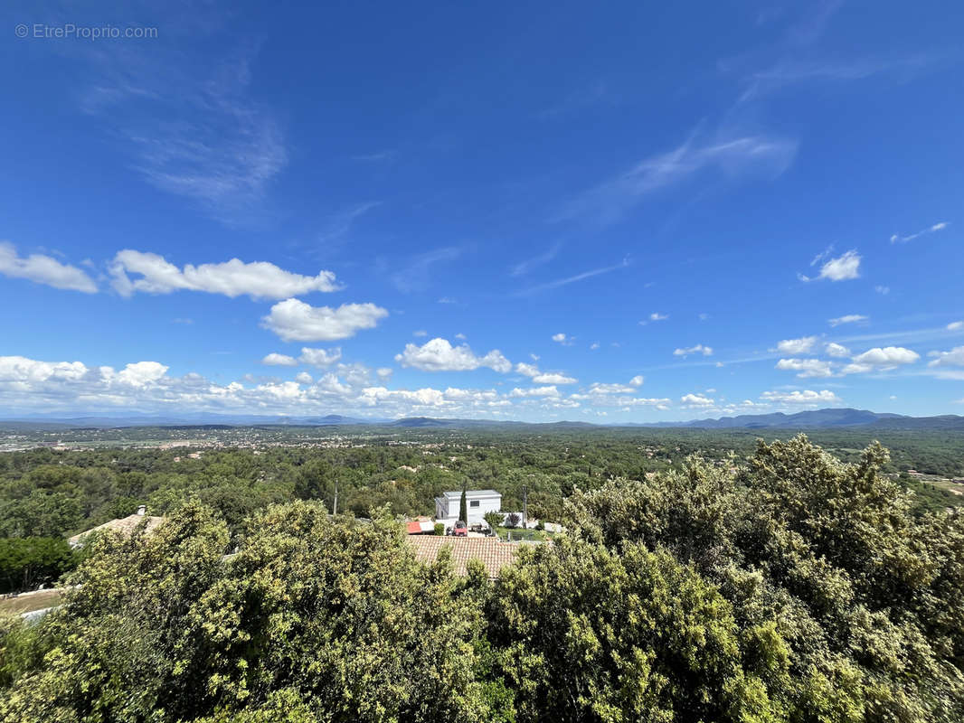 Maison à SAINT-MAXIMIN-LA-SAINTE-BAUME