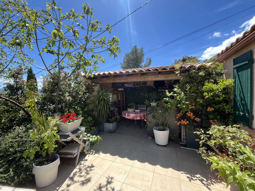 Maison à SAINT-MAXIMIN-LA-SAINTE-BAUME