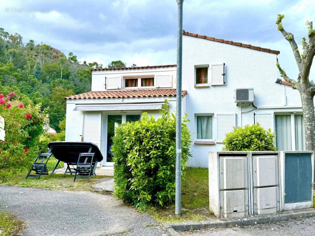 Maison à MANDELIEU-LA-NAPOULE