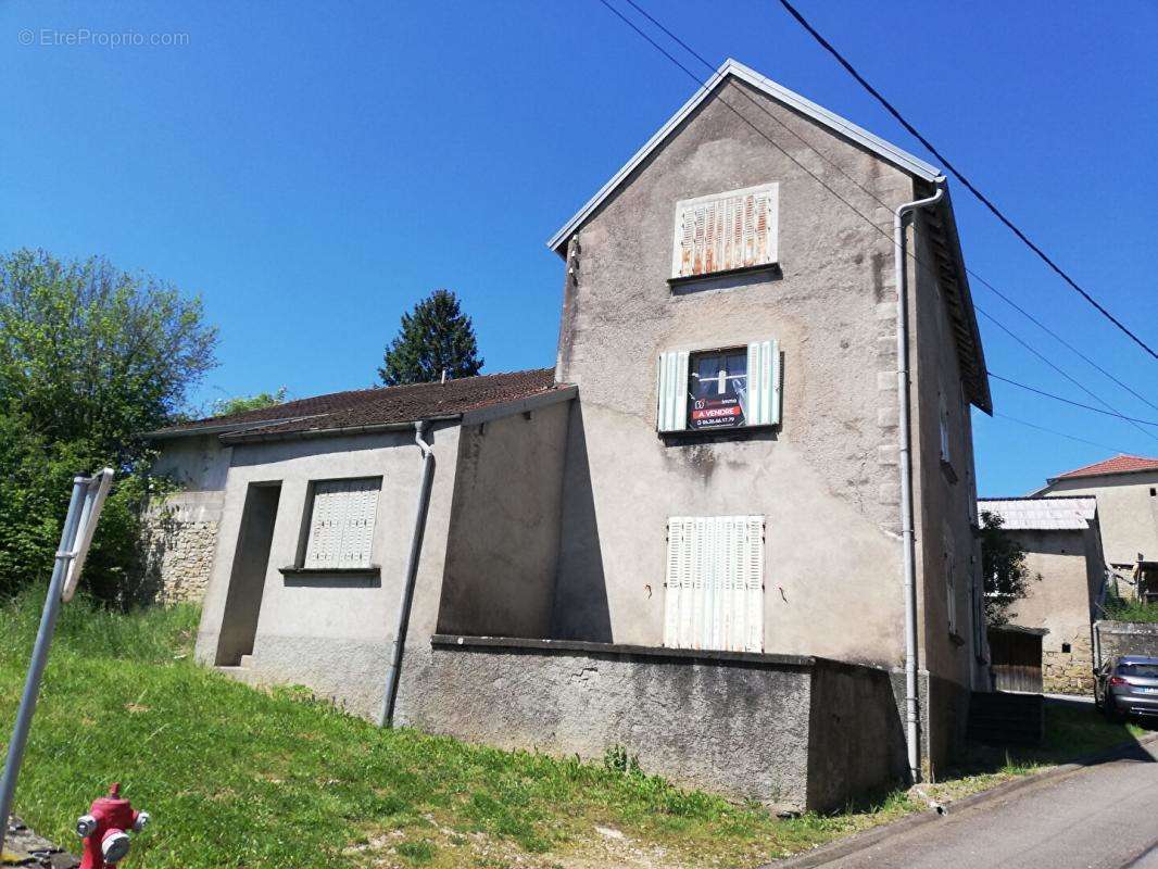 Maison à FAVERNEY