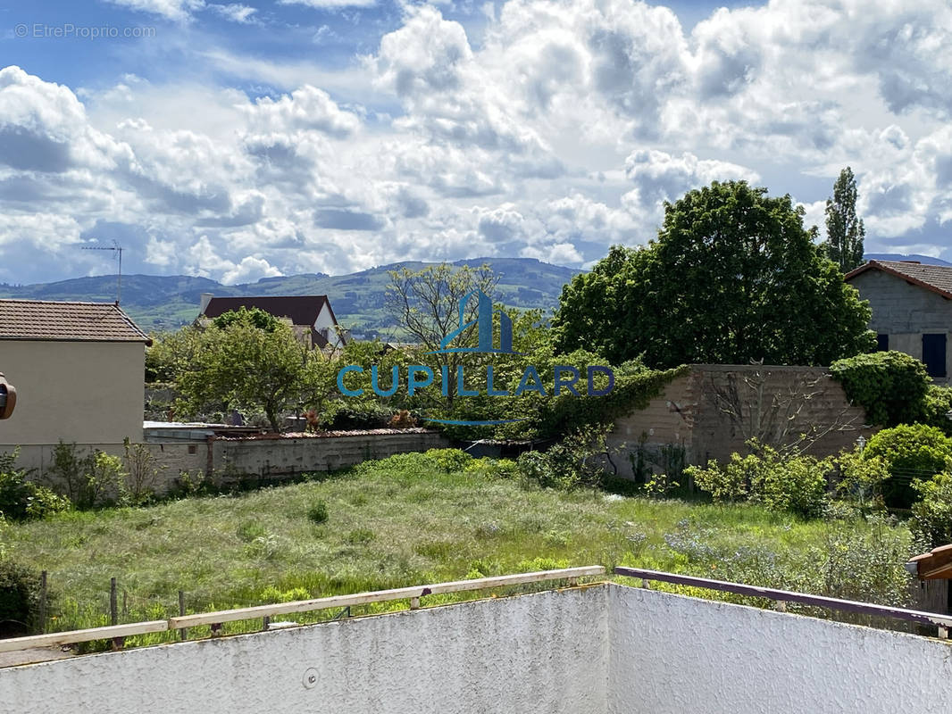 Maison à POUILLY-LES-NONAINS