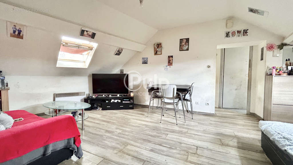 Appartement à SOMAIN