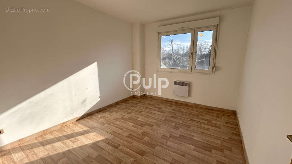 Appartement à COURRIERES