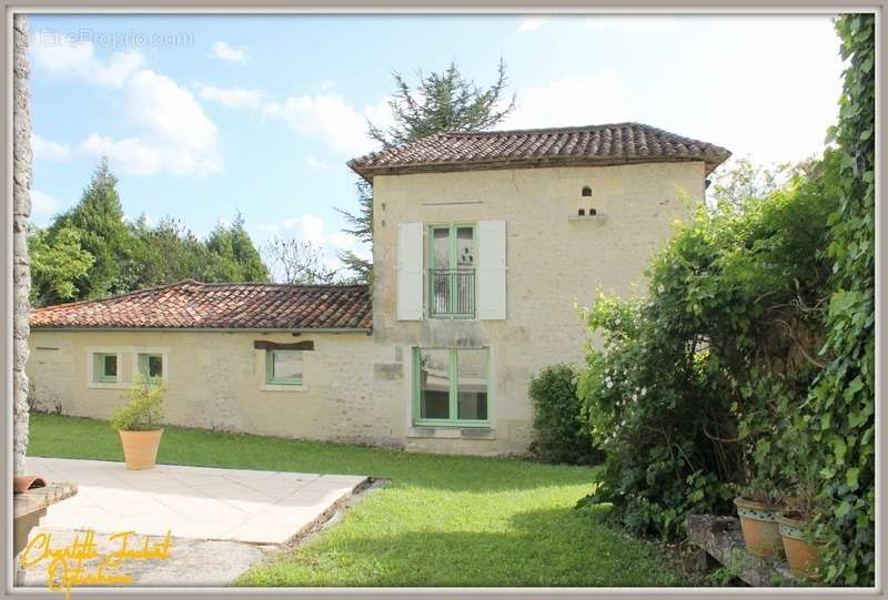 Maison à CHALAIS