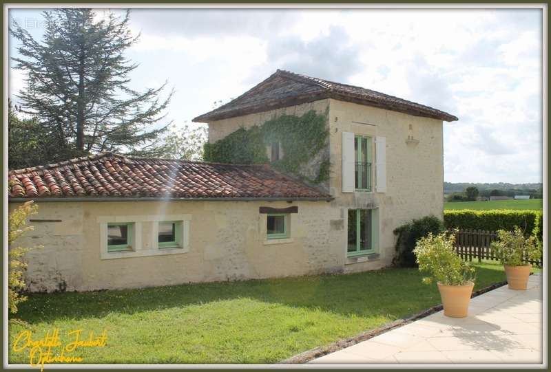 Maison à CHALAIS