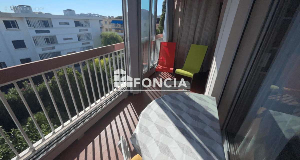 Appartement à SIX-FOURS-LES-PLAGES