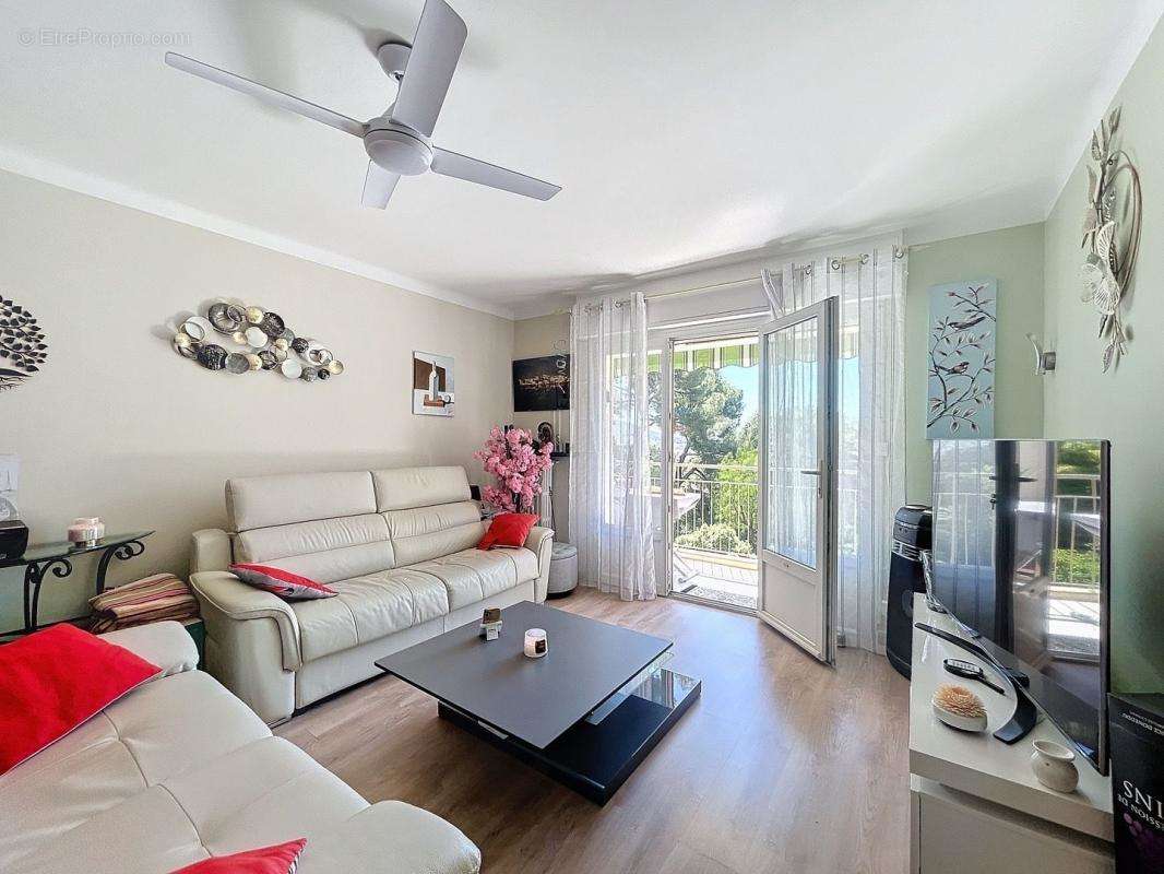 Appartement à SANARY-SUR-MER