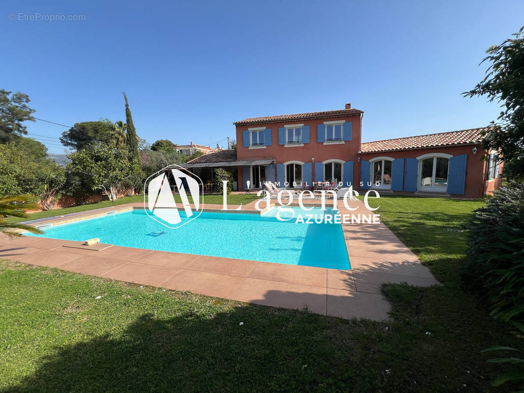 Maison à CAGNES-SUR-MER