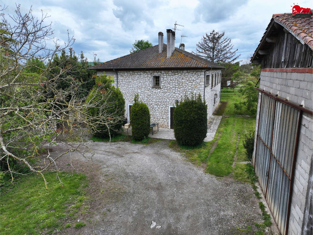 Maison à SAINT-SYLVESTRE-SUR-LOT