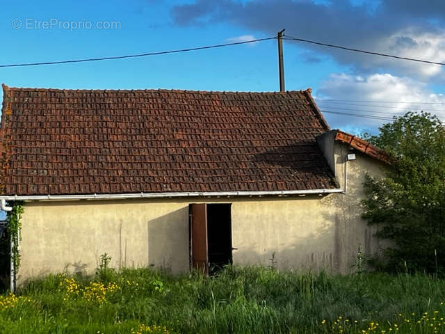 Maison à CROISY