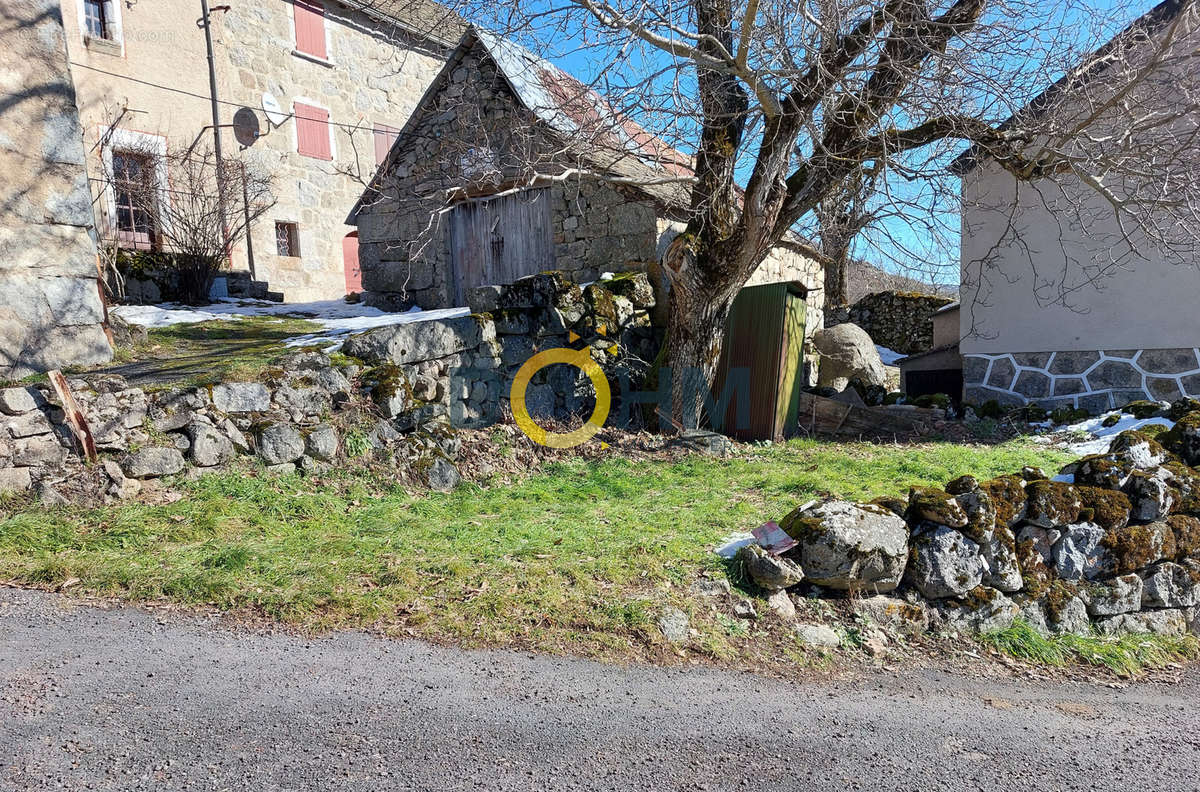 Maison à LE PONT-DE-MONTVERT