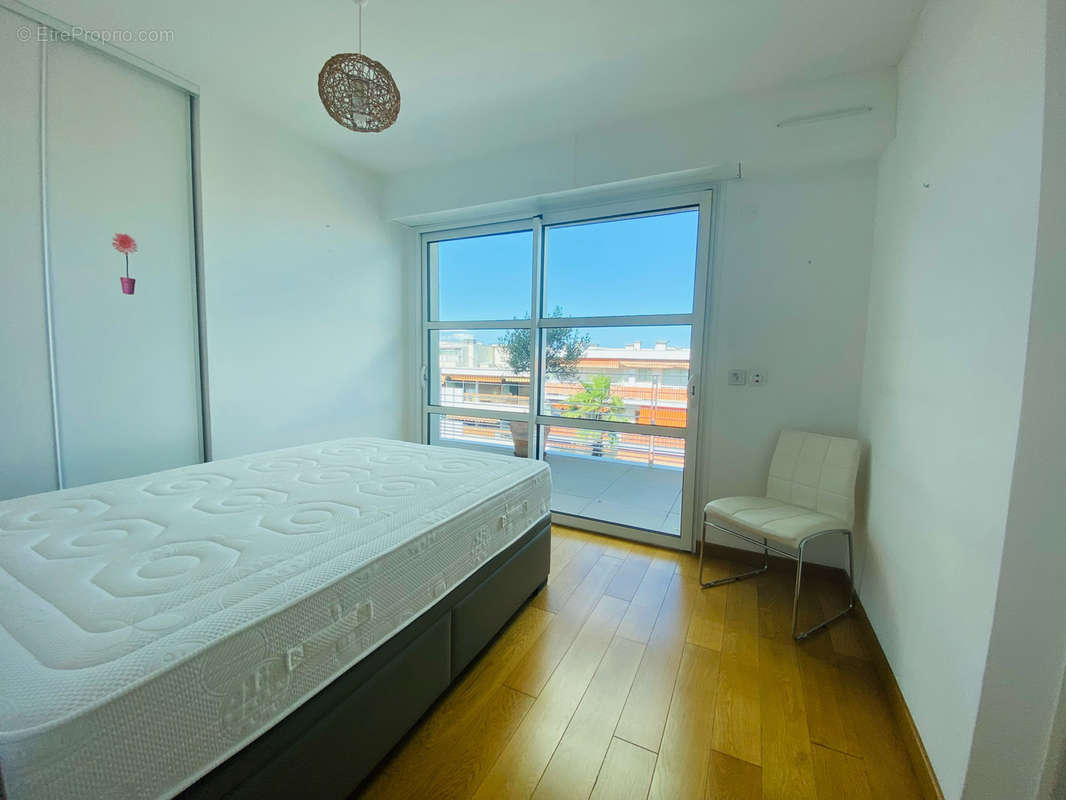 Appartement à CAGNES-SUR-MER