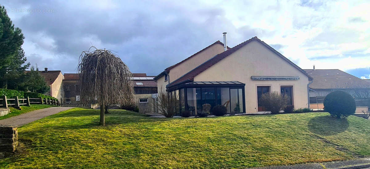 Maison à MARTIGNY-LES-BAINS