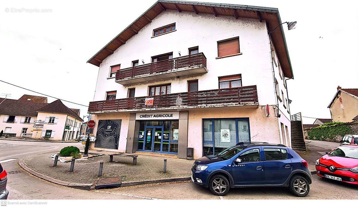 Appartement à DAMPIERRE-SUR-SALON