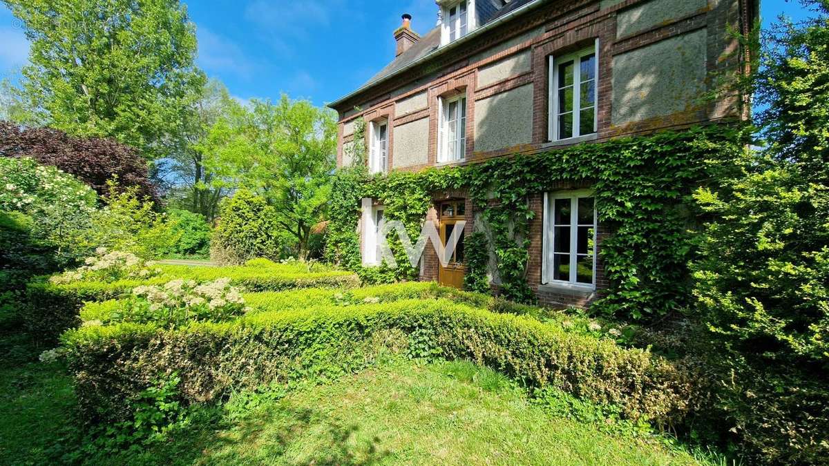 Maison à CLERES