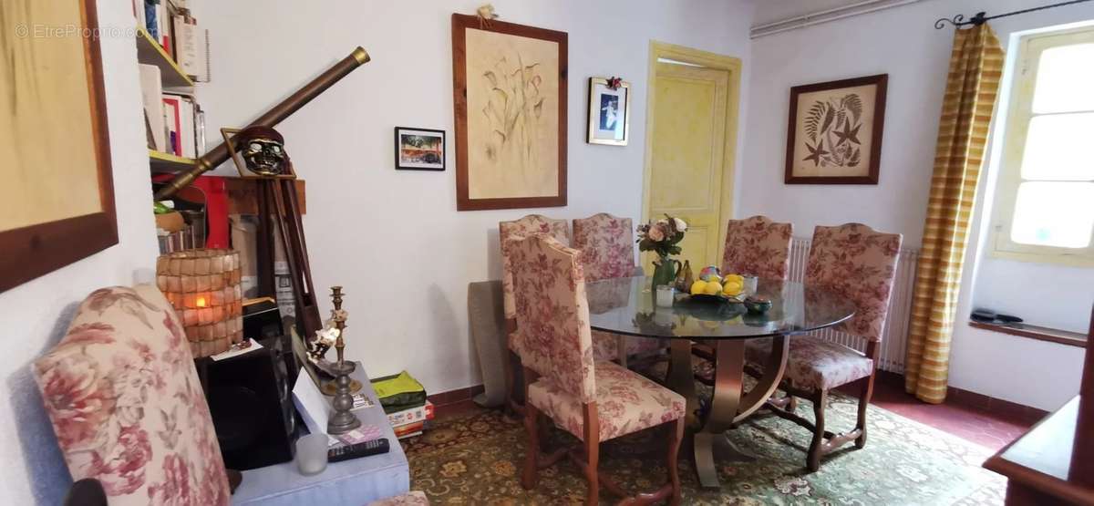 Appartement à ROQUEBRUNE-CAP-MARTIN