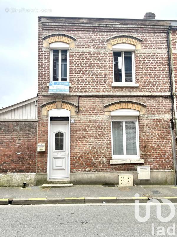 Photo 1 - Maison à SAINT-QUENTIN