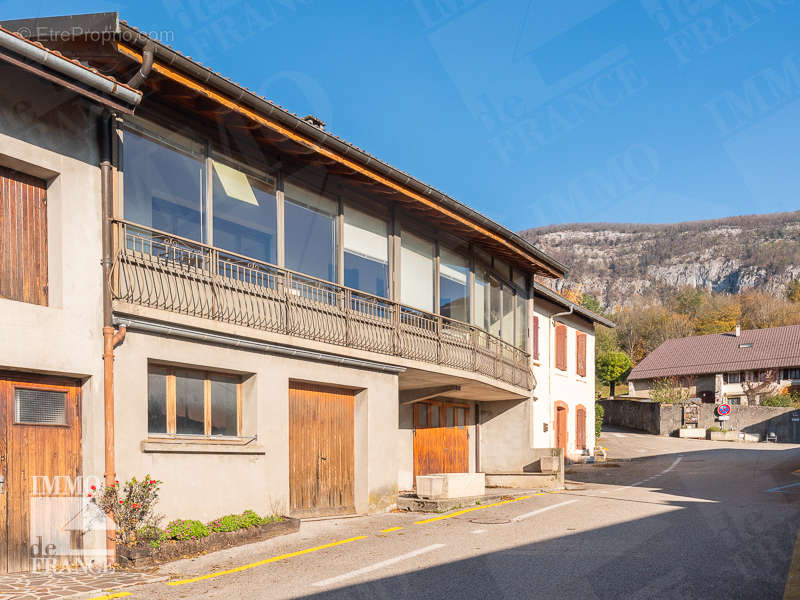 Maison à BELLEGARDE-SUR-VALSERINE