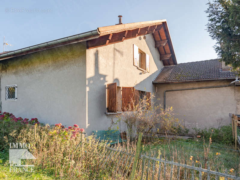 Maison à BELLEGARDE-SUR-VALSERINE