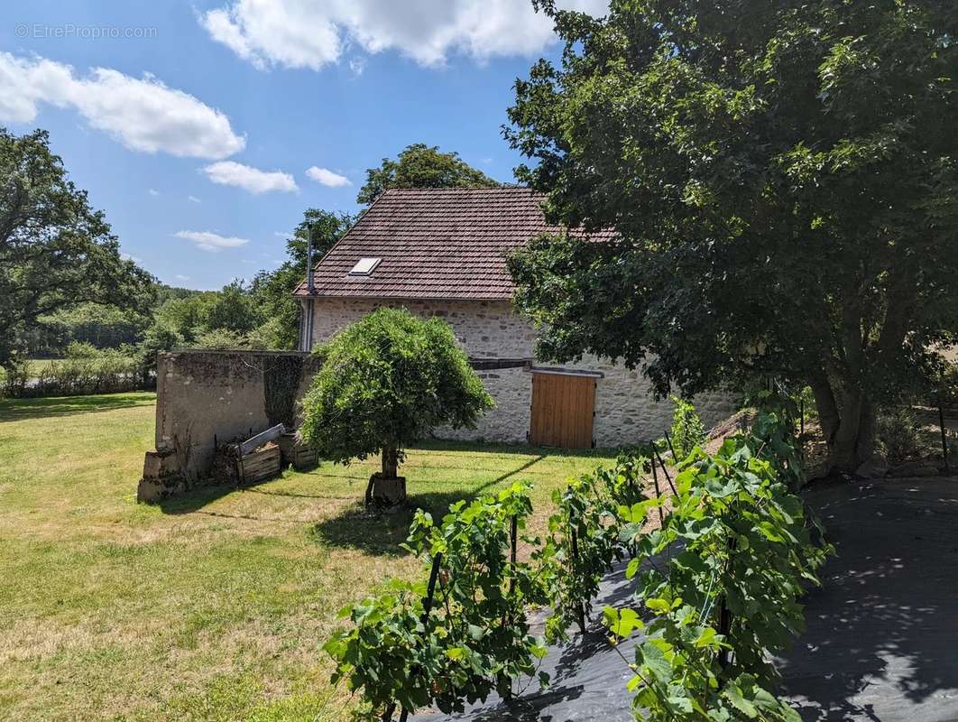 Maison à BOUSSAC