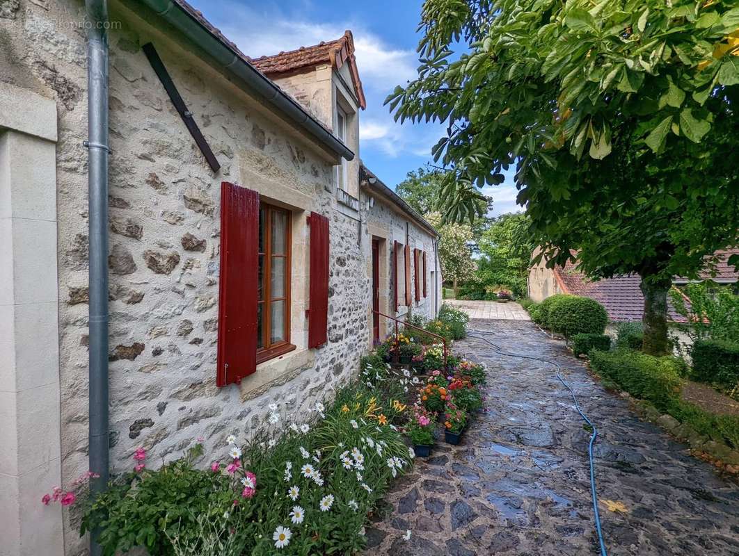 Maison à BOUSSAC