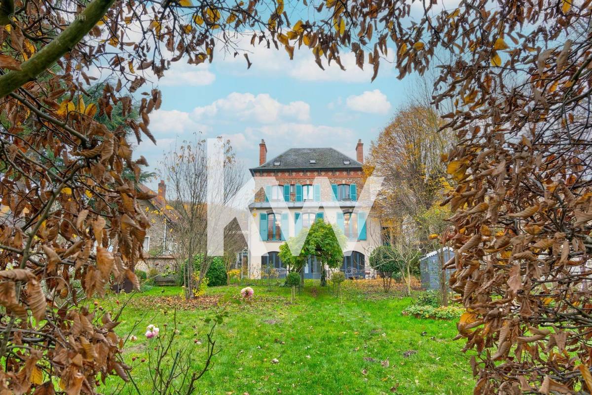 Maison à JANVILLE-SUR-JUINE