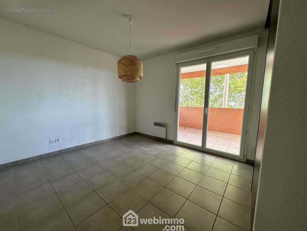 Chambre avec vue terrasse - Appartement à MONTPELLIER