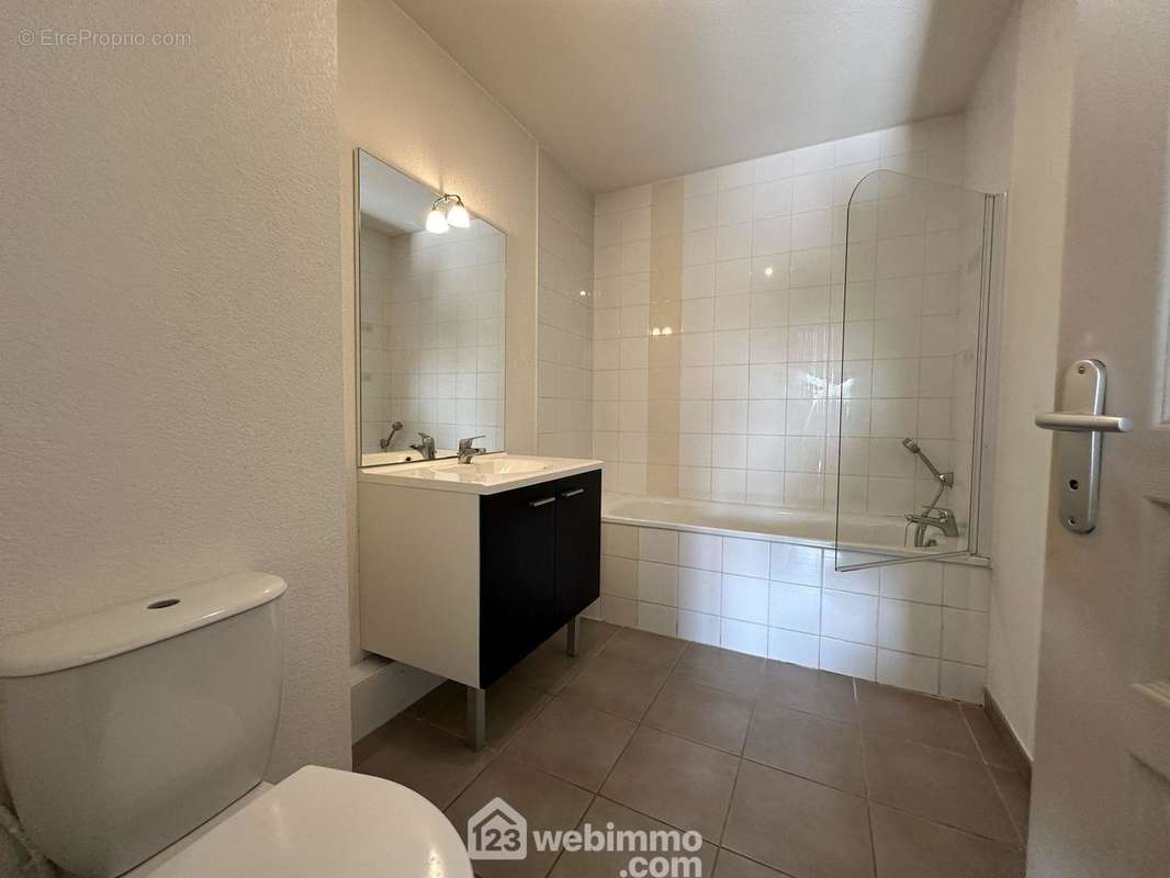 Salle de bains - WC - Appartement à MONTPELLIER