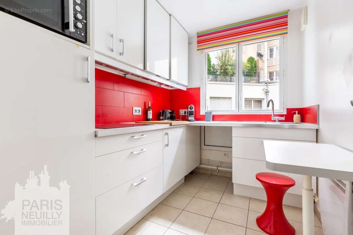 Appartement à PARIS-17E