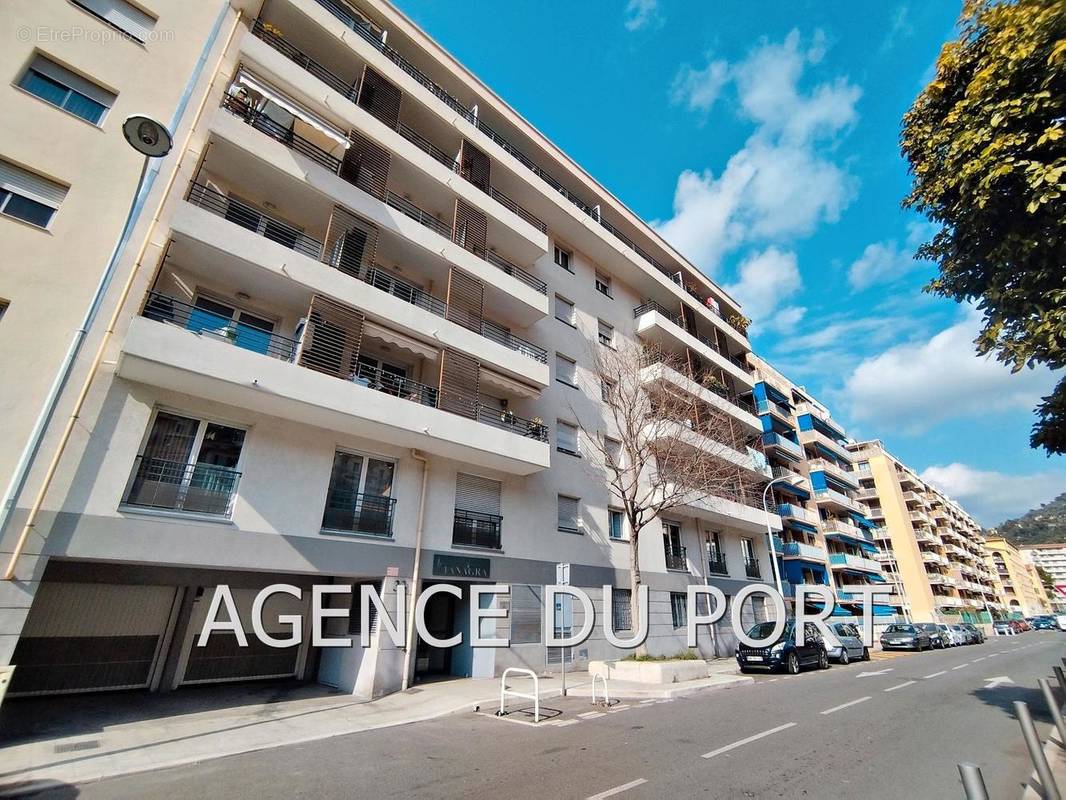   - Appartement à NICE