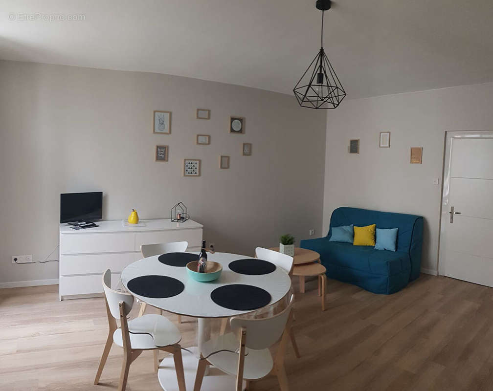 Appartement à SAINT-LAURENT-SUR-SEVRE