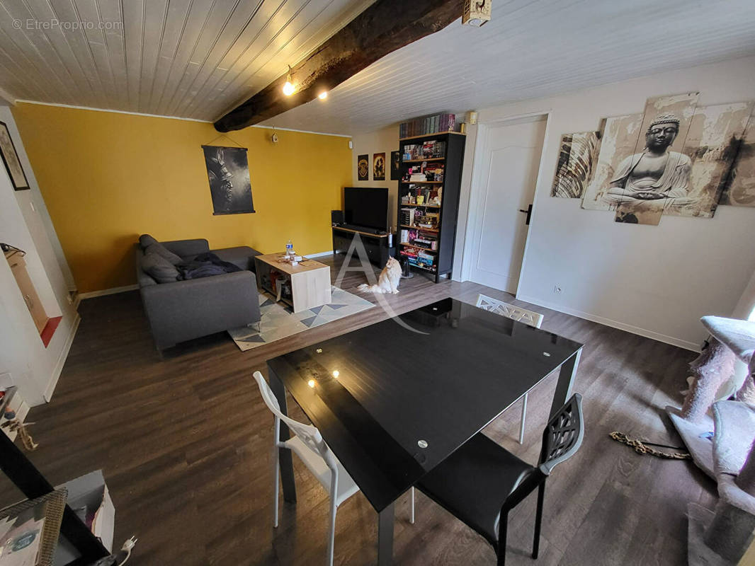 Appartement à CHEMILLE