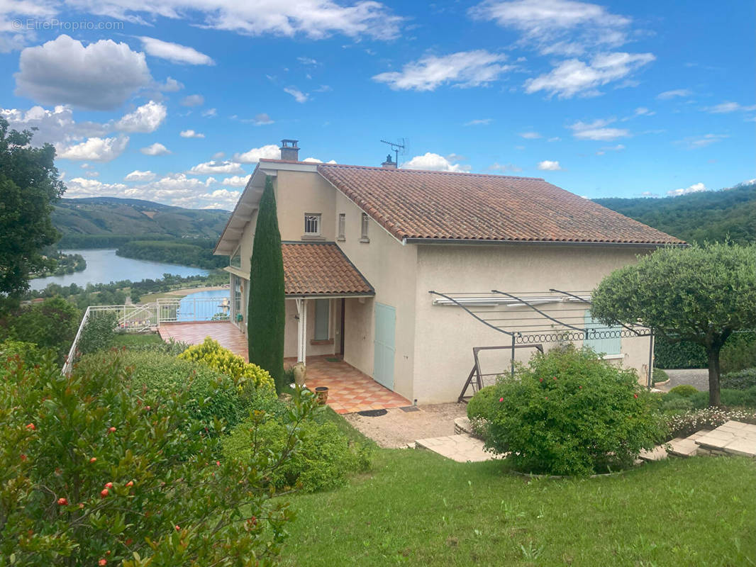 Maison à SAINT-CLAIR-DU-RHONE