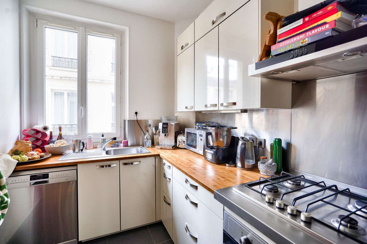 Appartement à PARIS-18E