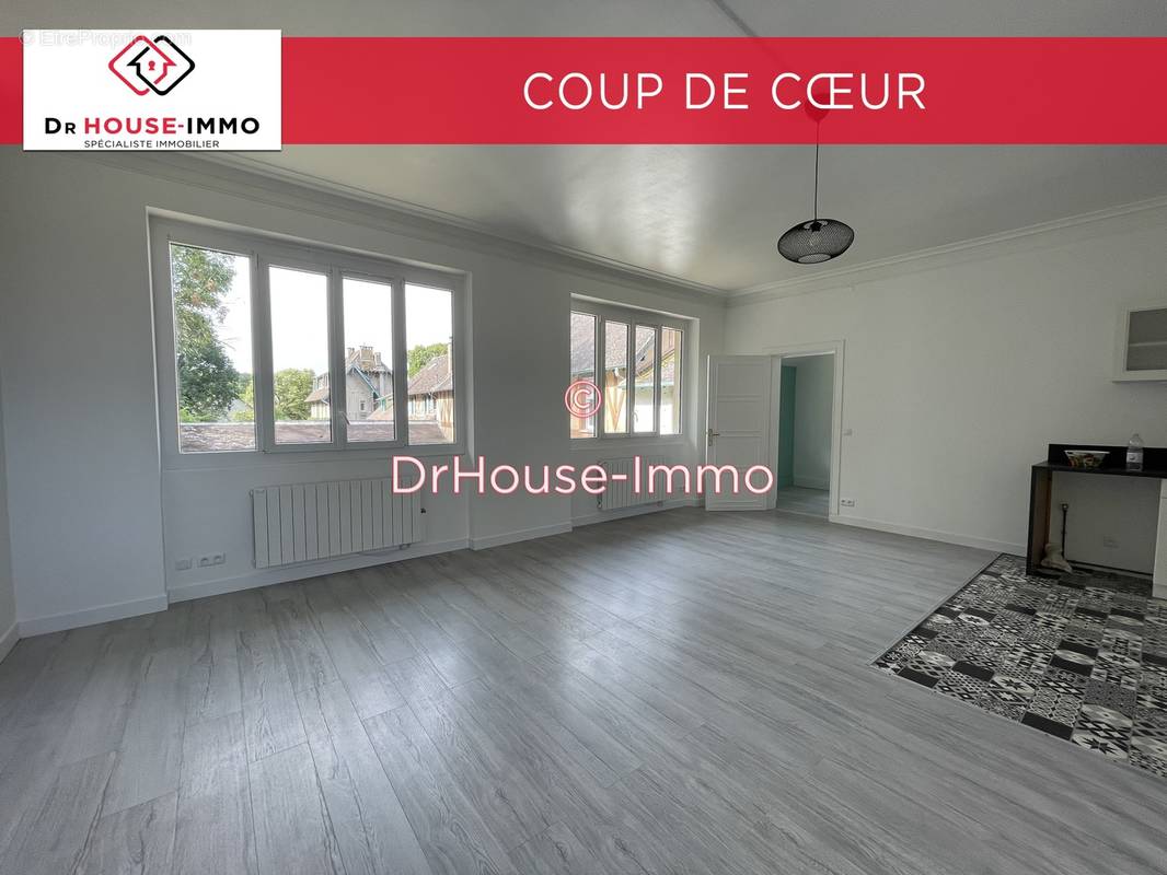 Appartement à VERT-SAINT-DENIS