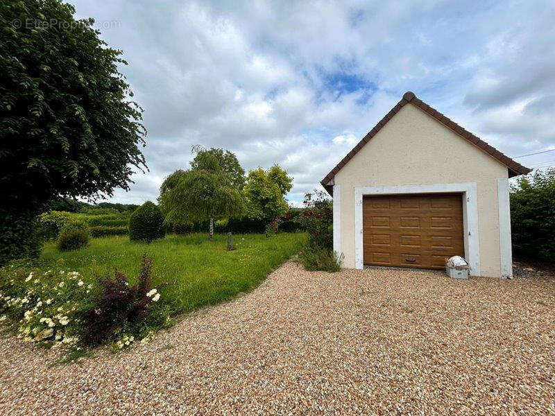 Maison à AUTHON-DU-PERCHE