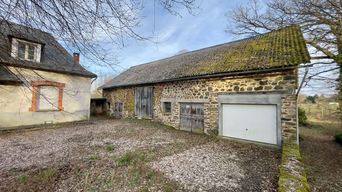 Maison à LAGRAULIERE