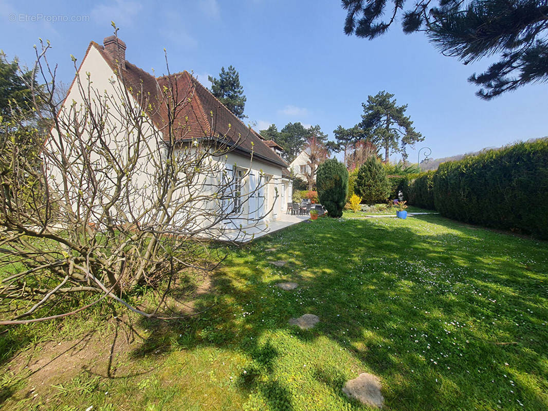 Maison à LAMORLAYE