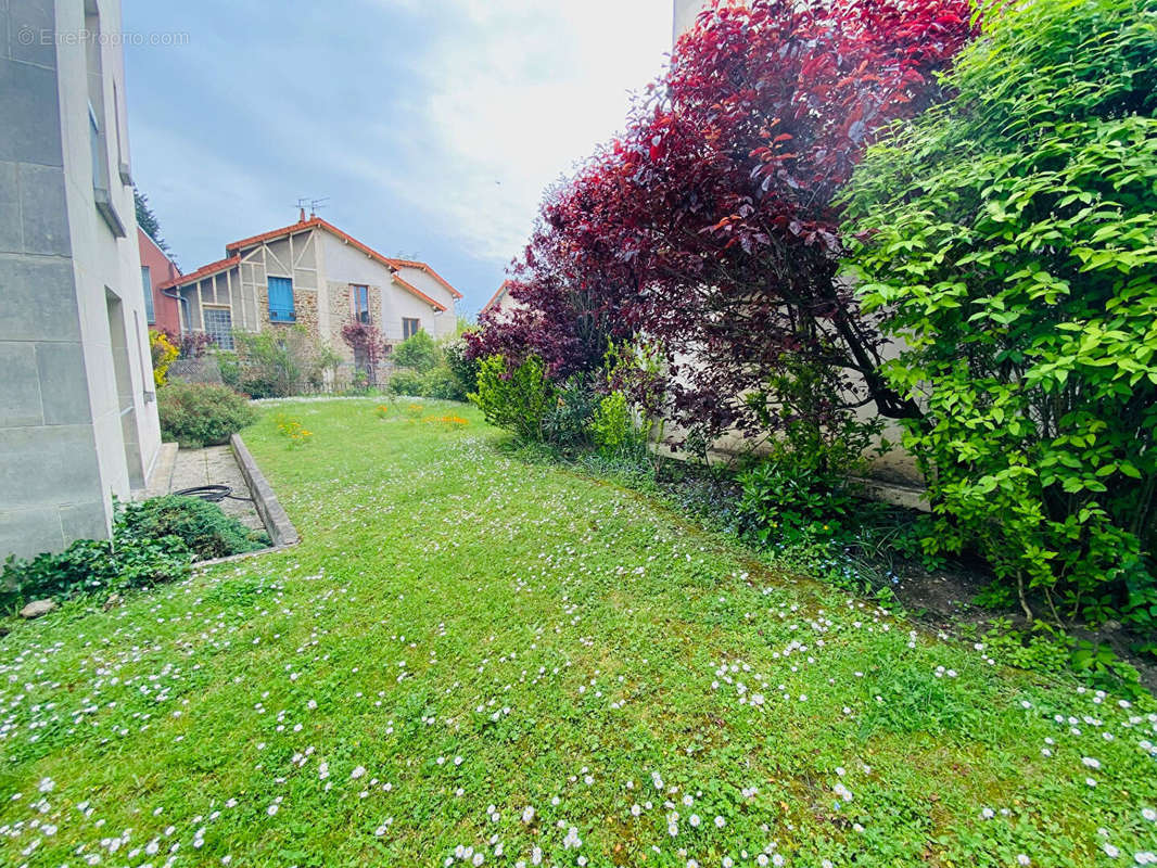 Appartement à NOGENT-SUR-MARNE