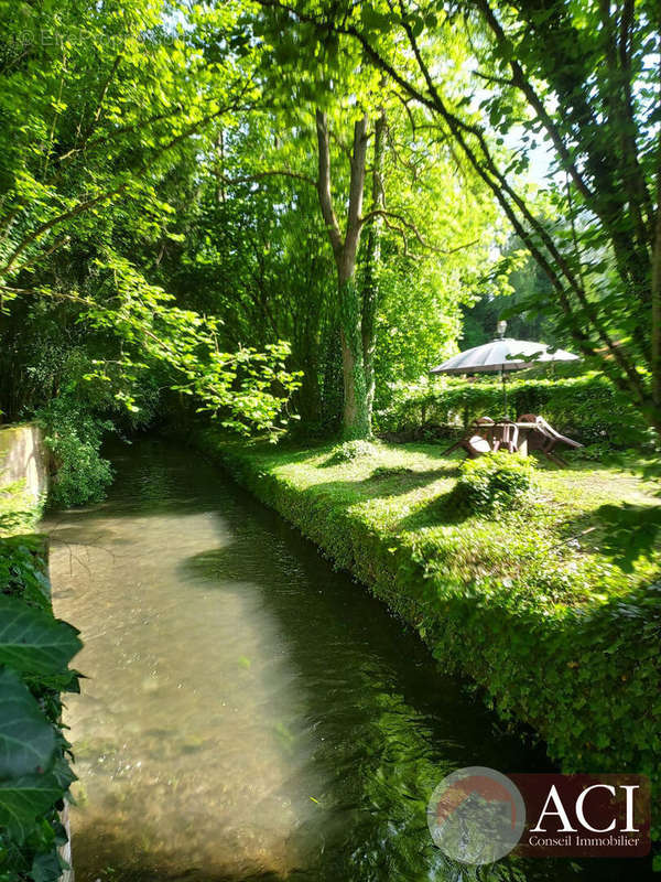 Appartement à ETREPAGNY