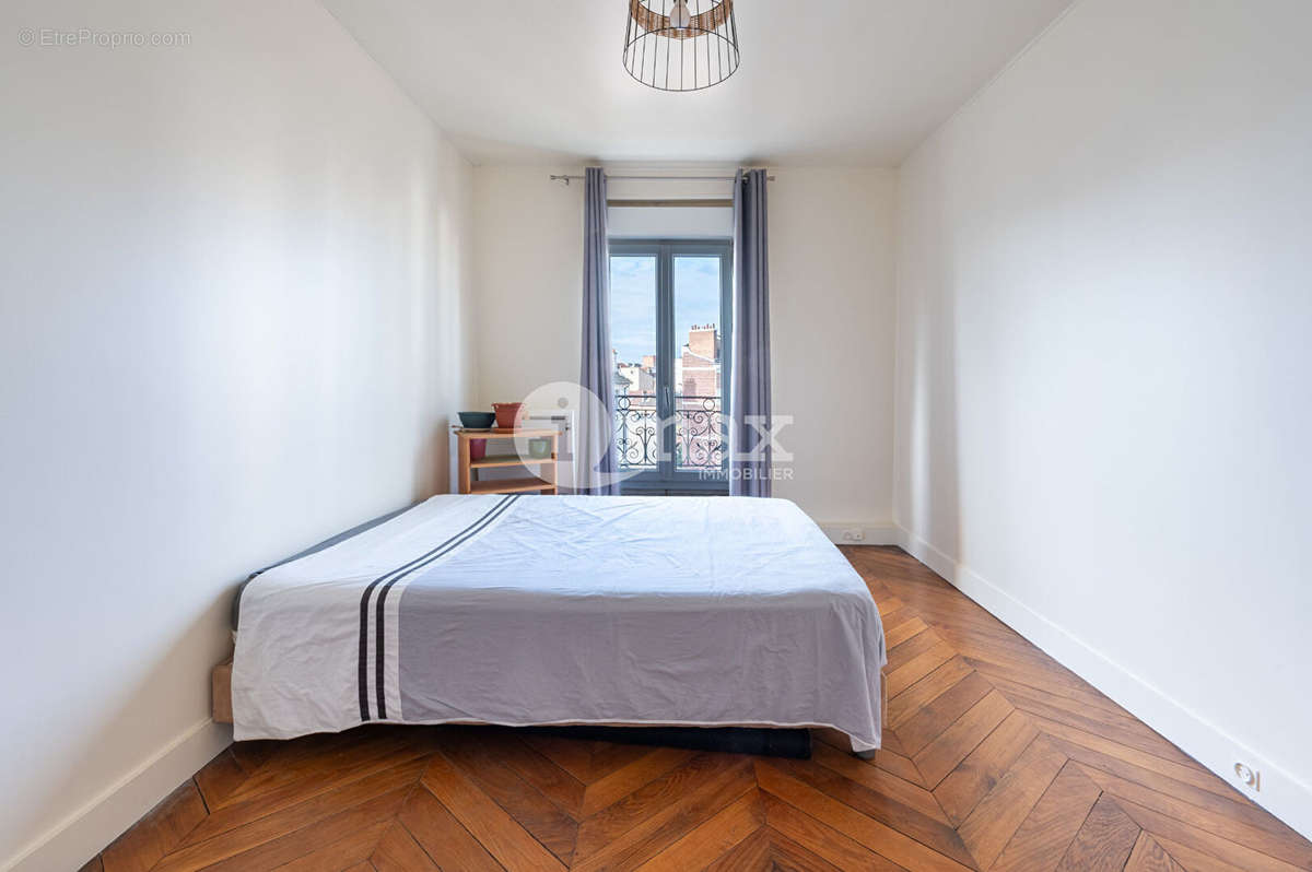 Appartement à COLOMBES