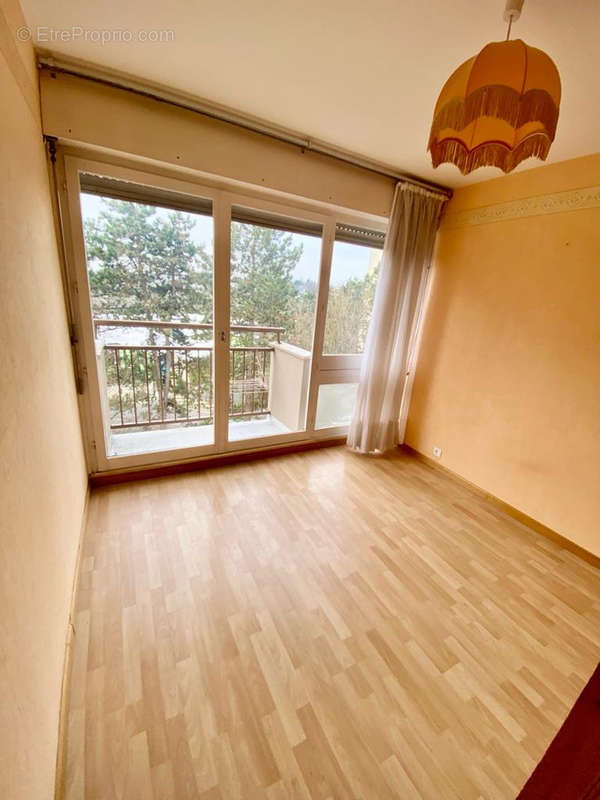 Appartement à EPINAY-SOUS-SENART