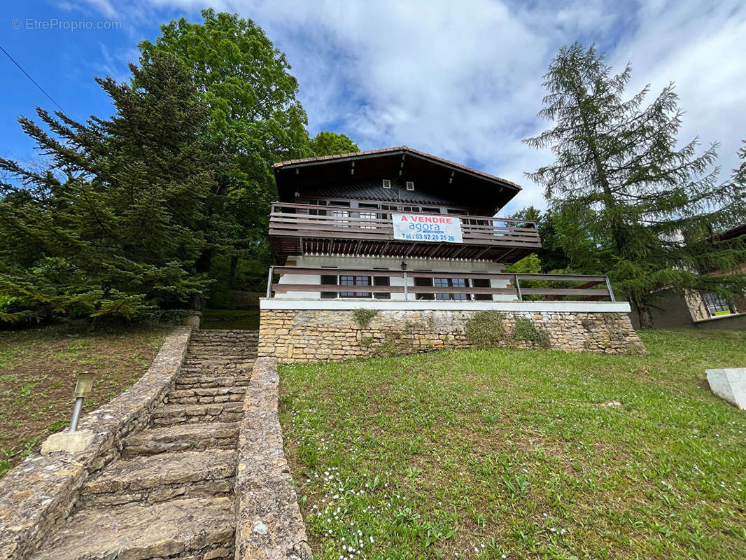 Maison à BRIEY