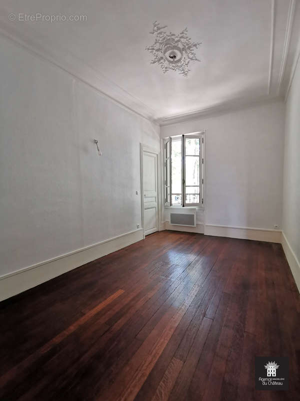 Appartement à VERSAILLES