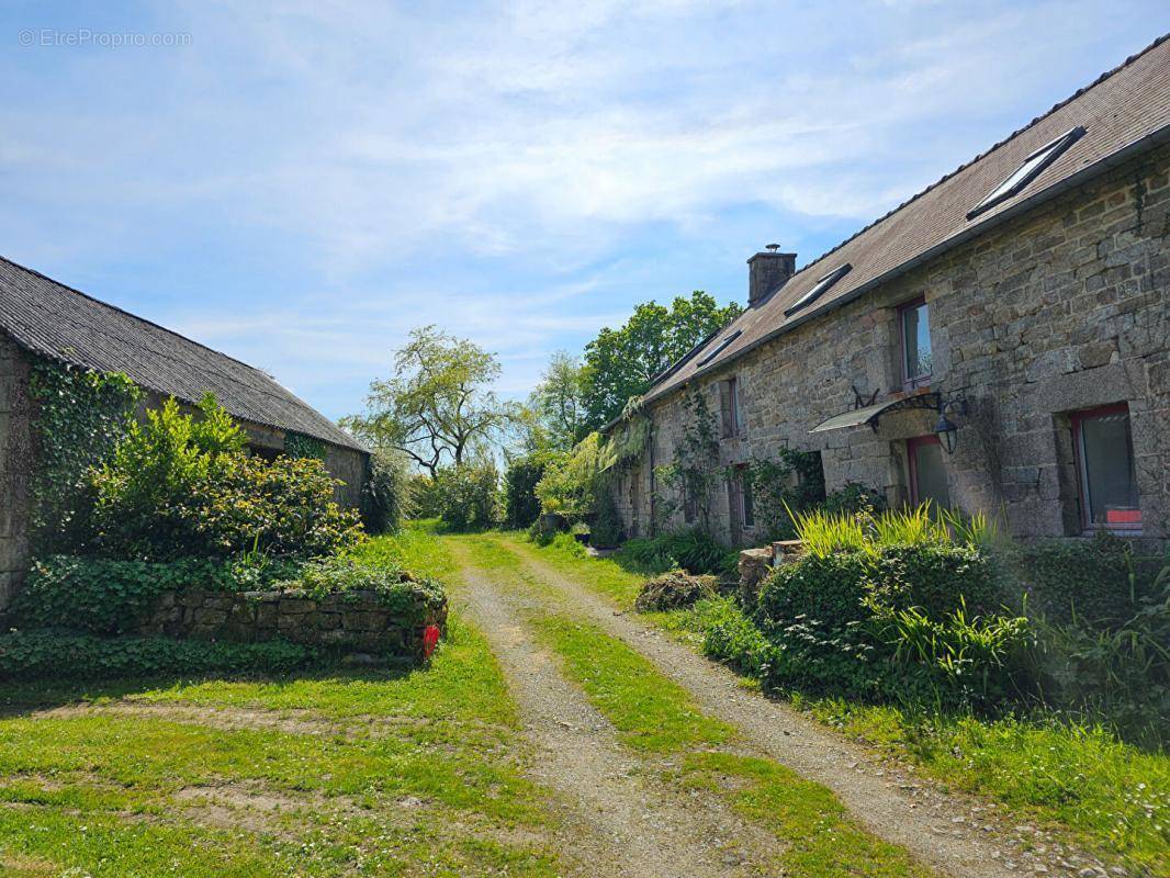 Maison à SEGLIEN