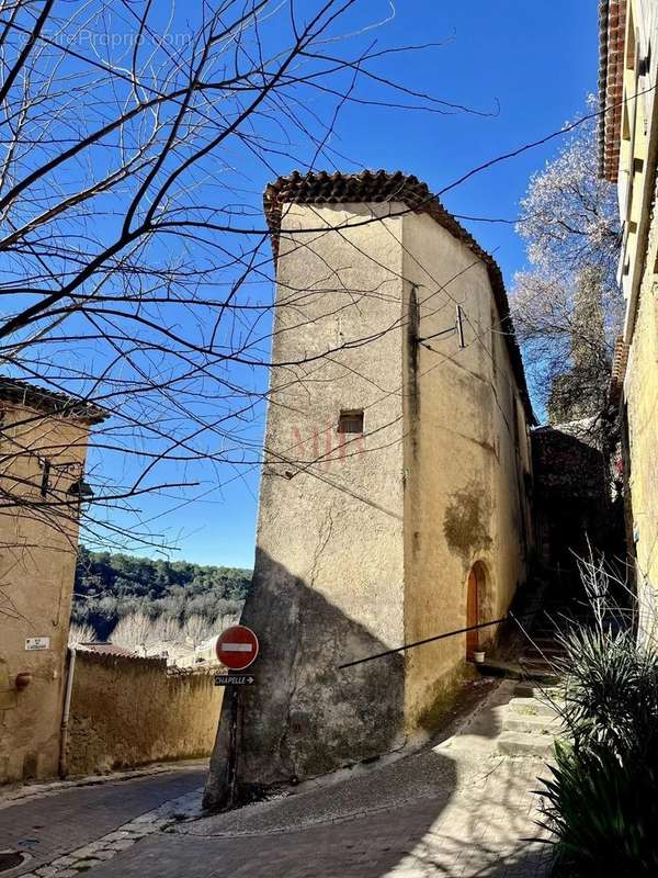 Maison à JOUQUES