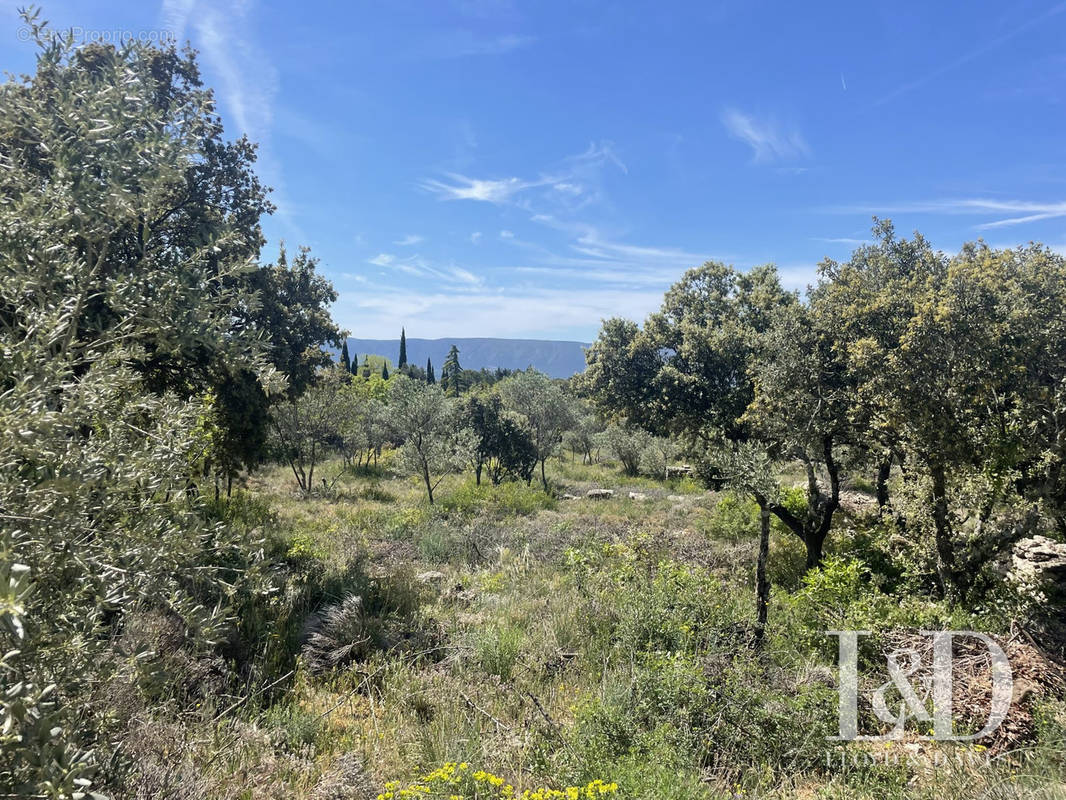 Terrain à GORDES