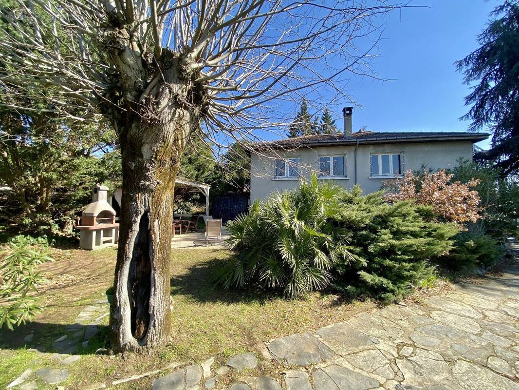 Maison à LE PEAGE-DE-ROUSSILLON