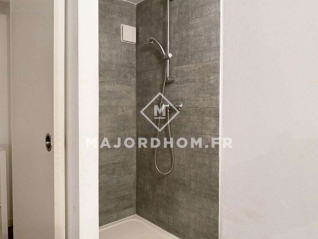 Appartement à MARSEILLE-2E